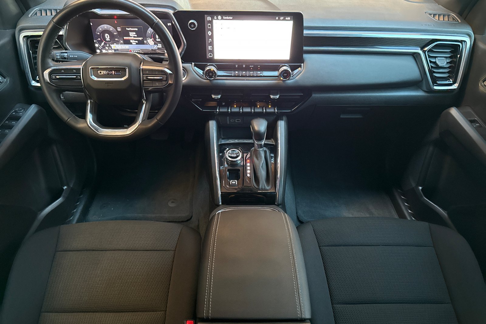 Used 2025 GMC Canyon Elevation AWD/4WD image 17