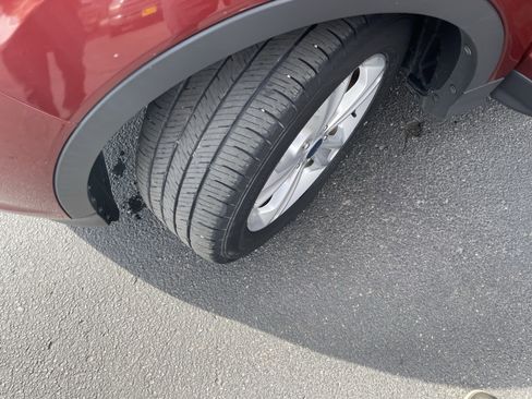 Used 2014 Ford Escape SE image 10