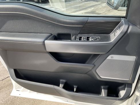 Used 2025 Ford F150 Lariat w/ Equipment Group 501A Mid image 26