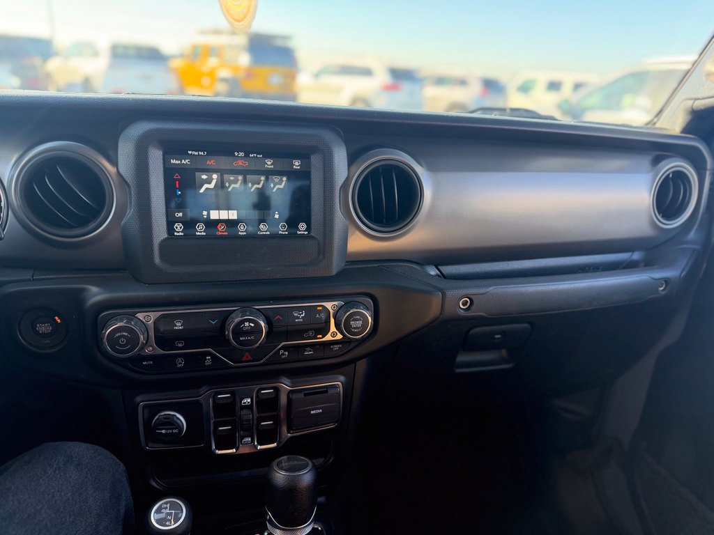 Used 2022 Jeep Gladiator Sport AWD/4WD image 10