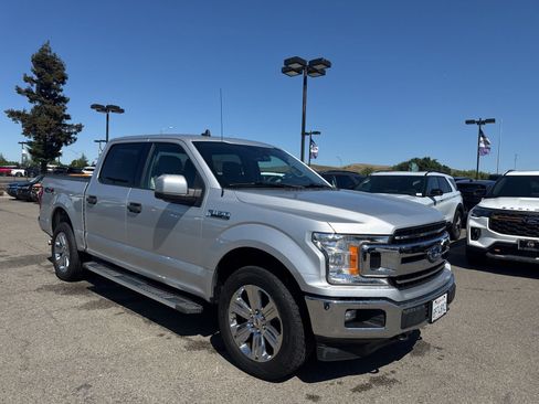 Used 2019 Ford F150 XLT image 3