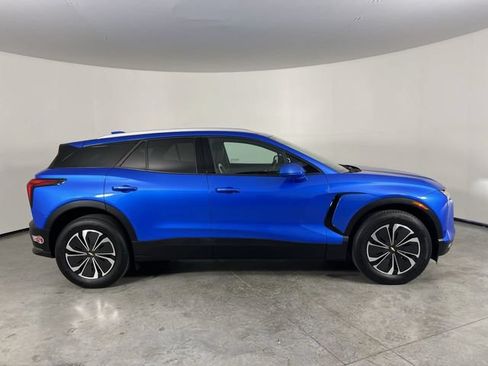 Used 2024 Chevrolet Blazer EV LT AWD/4WD image 9