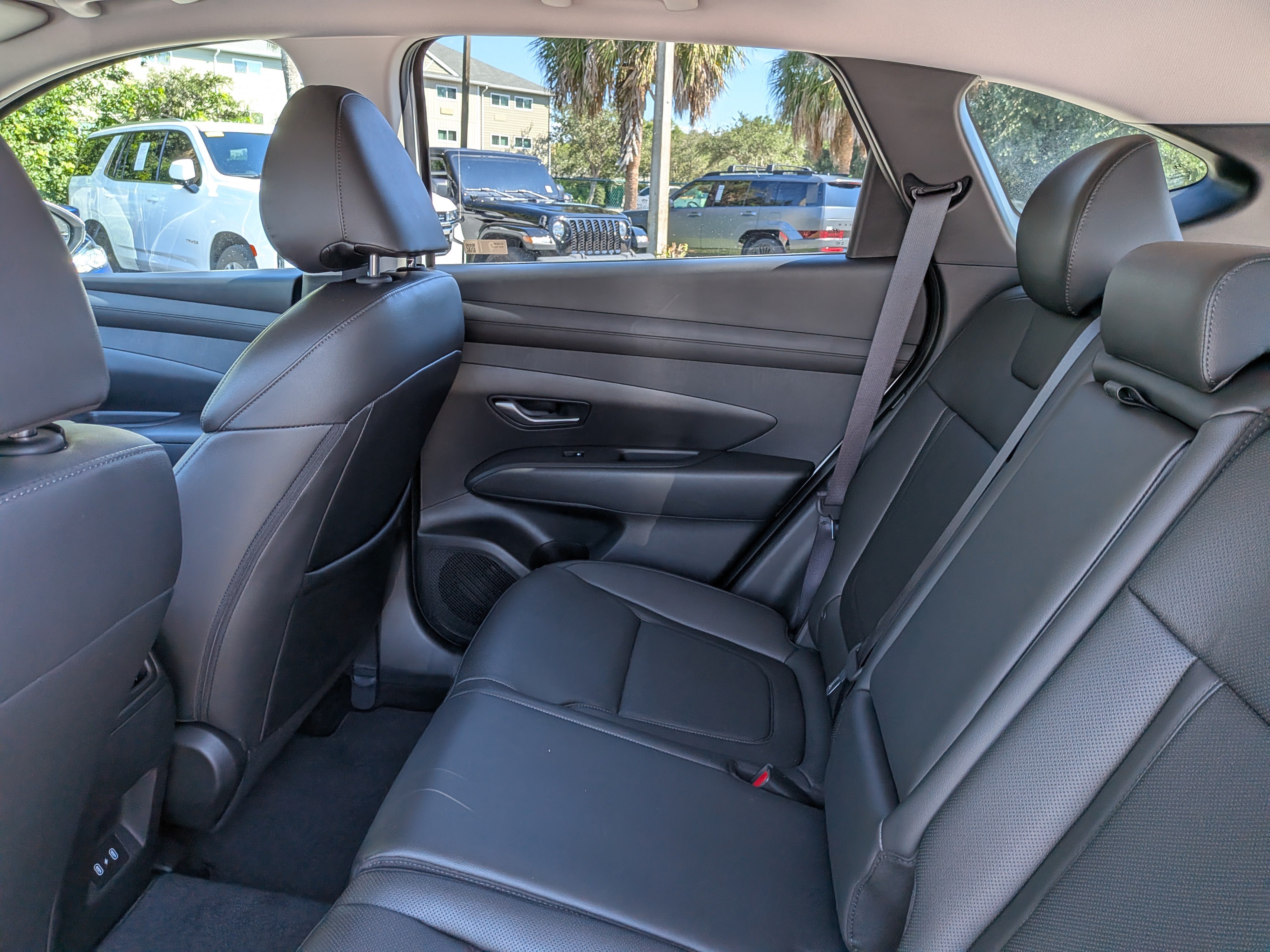 Used 2025 Hyundai Tucson SEL FWD image 15