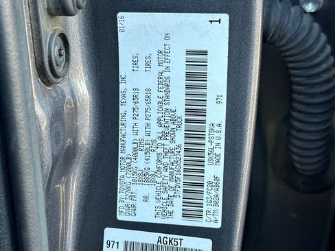 Used 2016 Toyota Tundra SR5 w/ SR5 Upgrade Package image 27