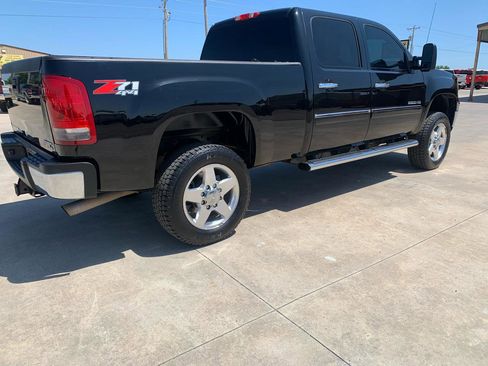 Used 2012 GMC Sierra 2500 SLE w/ HD SLE Premium Package AWD/4WD image 2