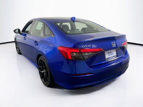 Used 2023 Honda Civic Sport image 7