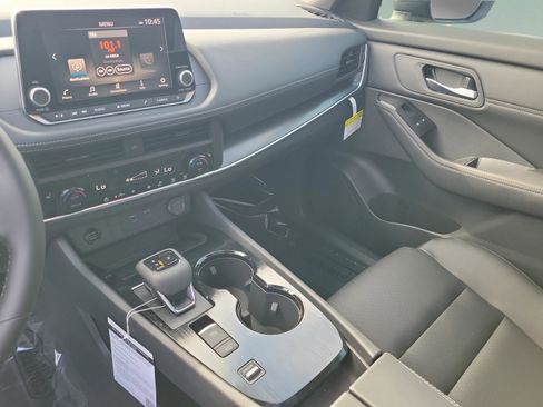 New 2026 Nissan Rogue SV image 34