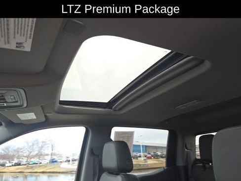 Certified 2020 Chevrolet Silverado 1500 LTZ w/ LTZ Premium Package image 9