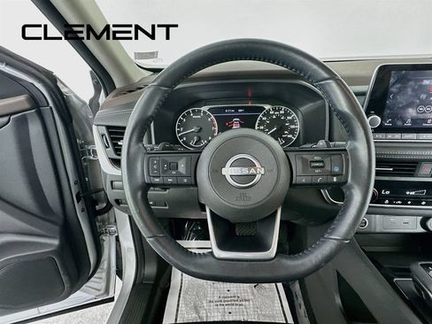 Used 2023 Nissan Rogue SV w/ SV Premium B Package AWD/4WD image 15