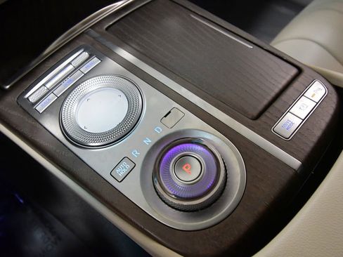 Used 2022 Genesis G80 2.5T w/ Advanced Package image 30