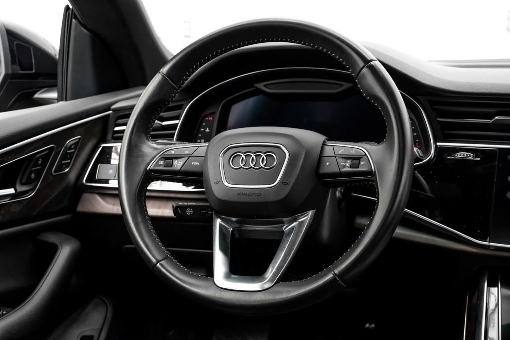 Used 2019 Audi Q8 Premium Plus AWD/4WD image 17