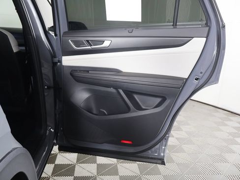Used 2024 Volkswagen Atlas Cross Sport SEL Premium R-Line AWD/4WD image 28