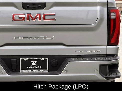 Used 2024 GMC Sierra 2500 Denali w/ Denali Reserve Package image 5