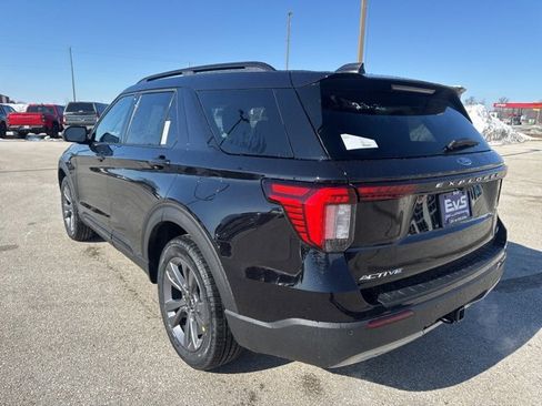 New 2026 Ford Explorer Active image 7