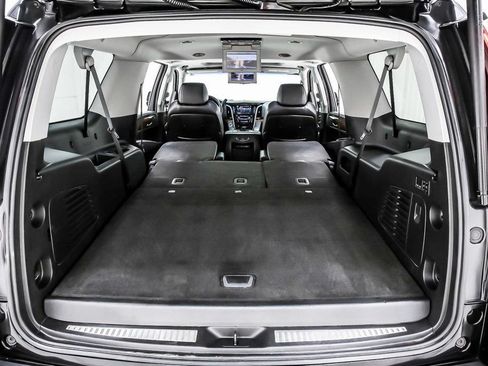 Used 2018 Cadillac Escalade ESV Premium Luxury AWD/4WD image 37