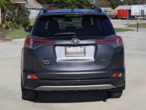 Used 2017 Toyota RAV4 XLE image 7