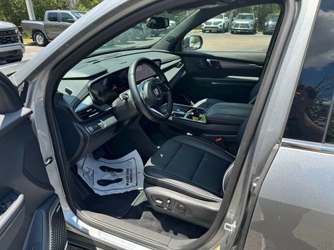 Used 2026 Buick Enclave Preferred FWD image 3