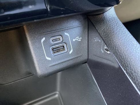 New 2025 Jeep Compass Latitude w/ Sun & Sound Group image 22