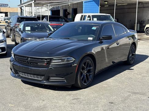 Used 2020 Dodge Charger SXT w/ Blacktop Package image 6