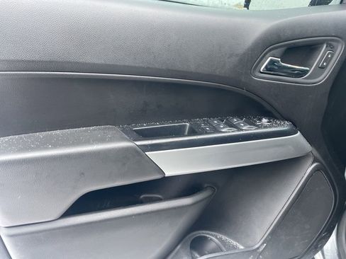 Used 2019 Chevrolet Colorado ZR2 image 11