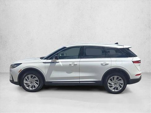 Used 2024 Lincoln Corsair FWD image 9