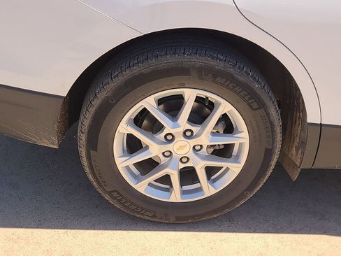 Used 2022 Chevrolet Equinox LT image 5