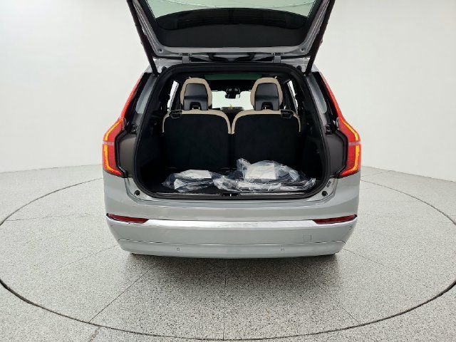 New 2026 Volvo XC90 T8 Plus AWD/4WD image 19