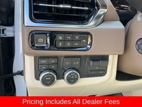 New 2026 GMC Yukon Denali w/ Denali Reserve Package AWD/4WD image 7