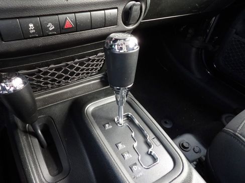 Used 2017 Jeep Wrangler Unlimited Sport w/ Connectivity Group image 16