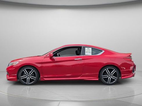 Used 2016 Honda Accord Touring image 3
