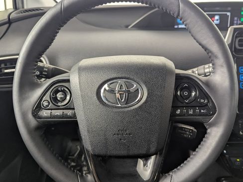 Used 2019 Toyota Prius XLE FWD image 14