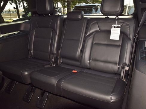 New 2025 Lincoln Navigator Reserve w/ Jet Appearance Package image 15