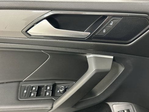 Certified 2022 Volkswagen Tiguan SE AWD/4WD image 11