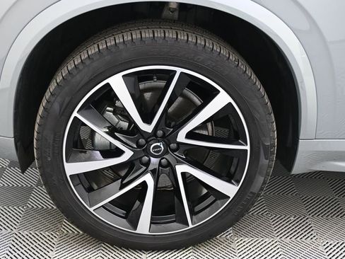 Used 2024 Volvo XC90 B6 Ultimate w/ Protection Package Premier image 20