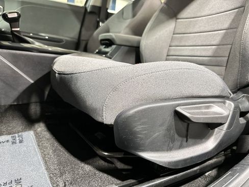 Used 2025 Kia K4 EX image 14