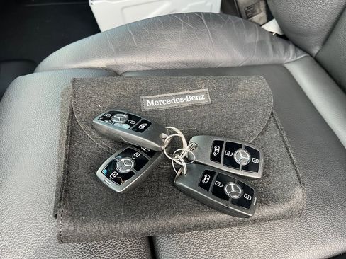 Used 2024 Mercedes-Benz Sprinter 2500 image 40