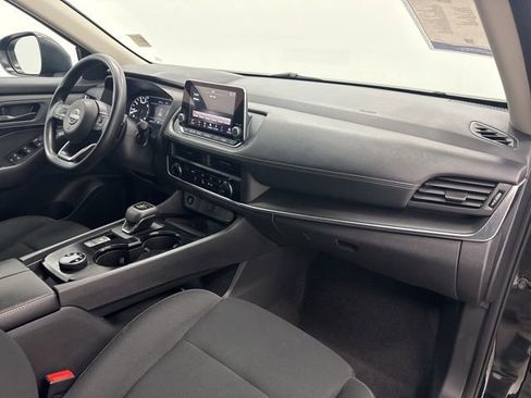 Used 2024 Nissan Rogue S AWD/4WD image 25