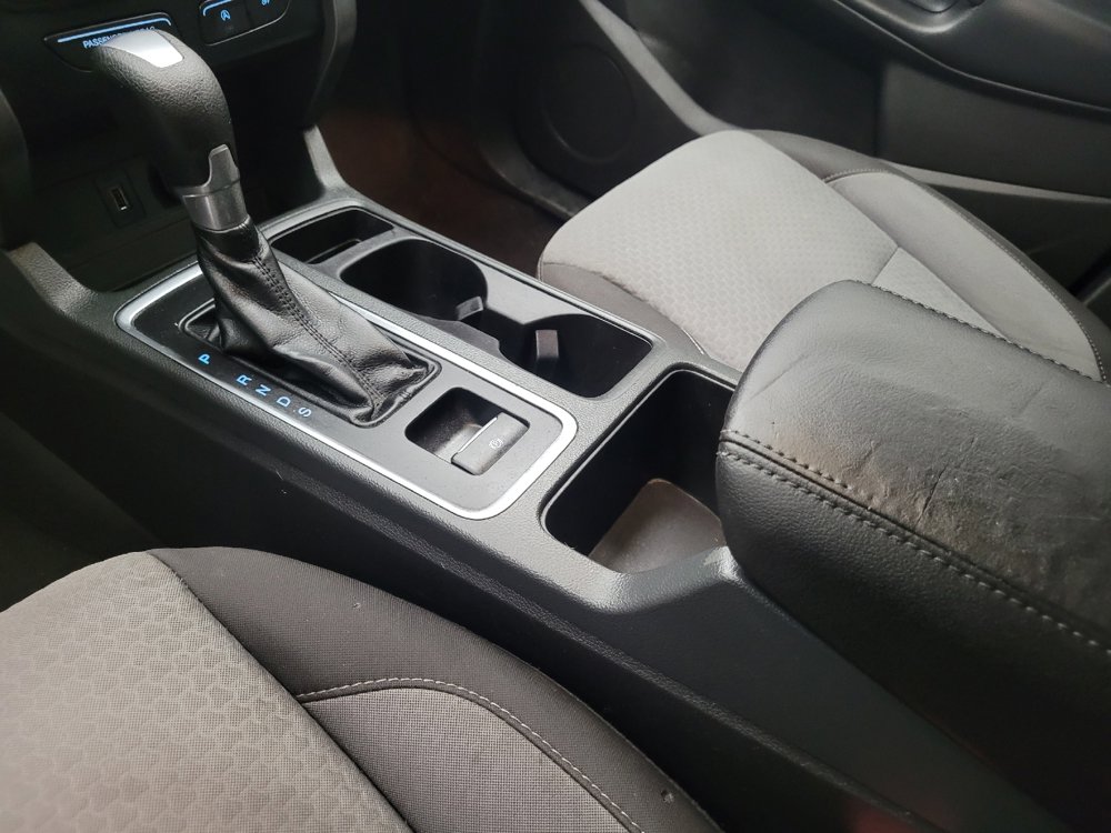 Used 2017 Ford Escape SE w/ Equipment Group 201A FWD image 26