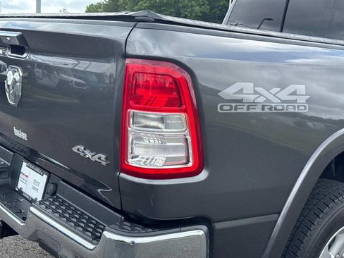 Used 2019 RAM 1500 Laramie w/ Off Road Group AWD/4WD image 15