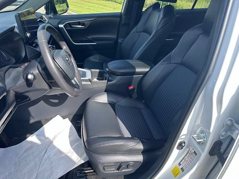 Used 2024 Toyota RAV4 XSE AWD/4WD image 13