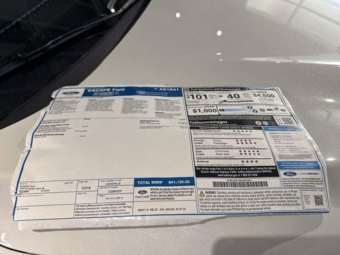 New 2025 Ford Escape SE image 29