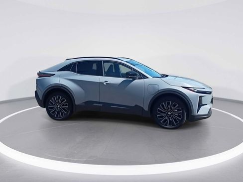 Certified 2026 Toyota C-HR AWD/4WD image 9