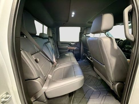 Used 2023 Chevrolet Silverado 2500 High Country image 24