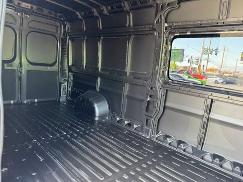 Used 2025 RAM ProMaster 3500 w/ Premium Convenience Group FWD image 13