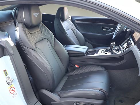 Certified 2023 Bentley Continental GT Azure image 18