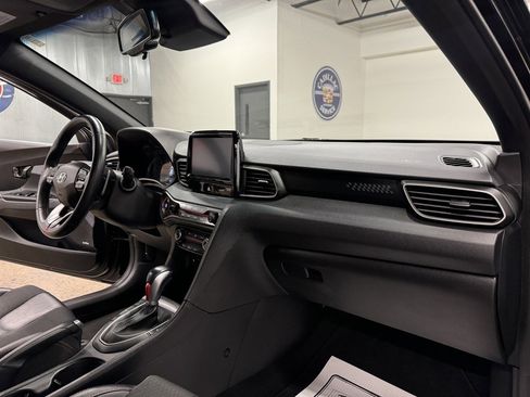 Used 2019 Hyundai Veloster Turbo image 33