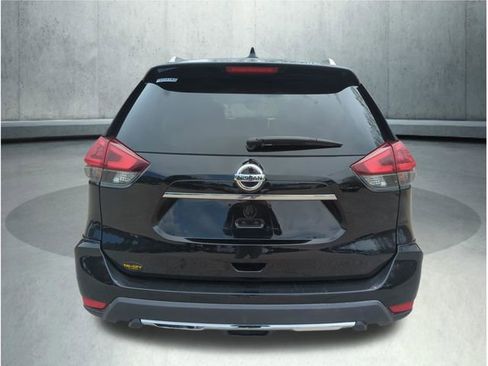 Used 2018 Nissan Rogue SV AWD/4WD image 5