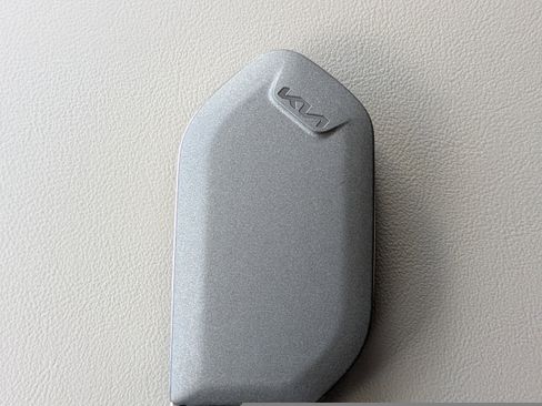 New 2026 Kia Carnival EX image 40