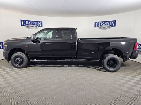 New 2026 RAM 3500 Tradesman AWD/4WD image 34