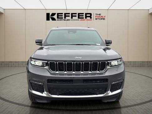 Used 2025 Jeep Grand Cherokee L Limited w/ Luxury Tech Group II AWD/4WD image 9